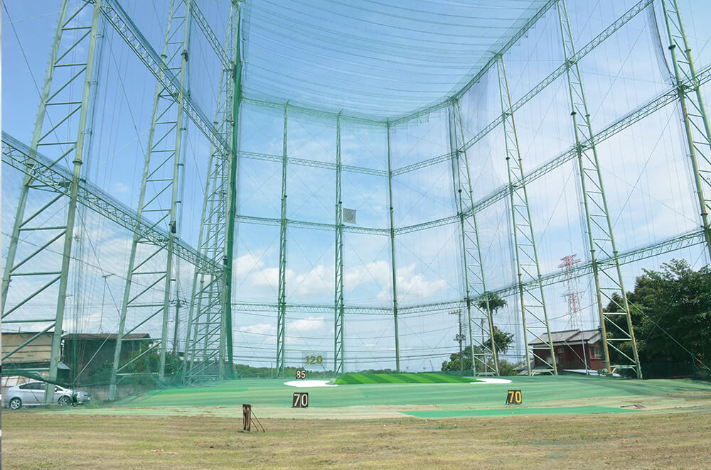 アットホームなゴルフ練習場(写真を拡大・新しいタブで開く)